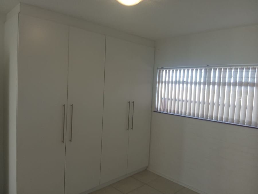 To Let 2 Bedroom Property for Rent in Humewood Eastern Cape